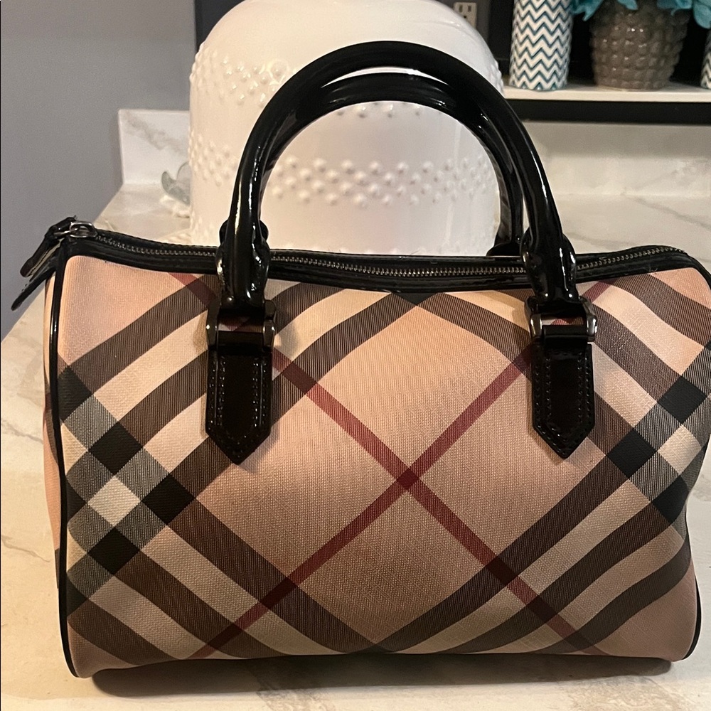 Burberry Beige and Black Plaid Satchel - Picture 2 of 13
